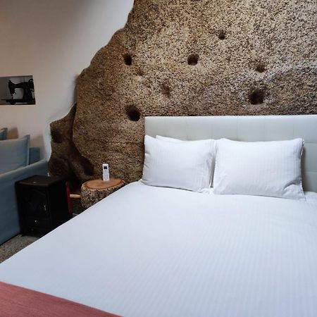 Casa Do Meio Em Quinta De Sao Pedro De Vir-A-Corca 蒙桑图 外观 照片