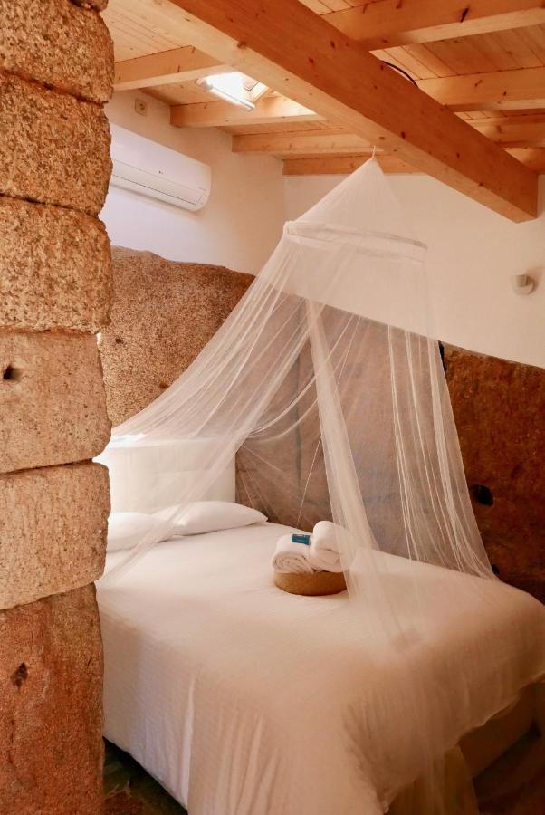Casa Do Meio Em Quinta De Sao Pedro De Vir-A-Corca 蒙桑图 外观 照片